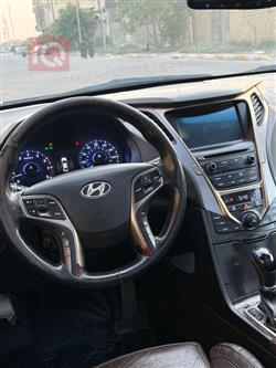 هيونداي أزيرا